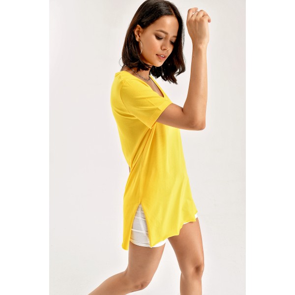 YIRTMAÇLI V YAKA TSHİRT