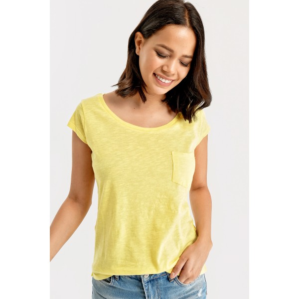 CEPLİ ARKASI UZUN BASIC TSHİRT