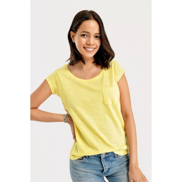 CEPLİ ARKASI UZUN BASIC TSHİRT