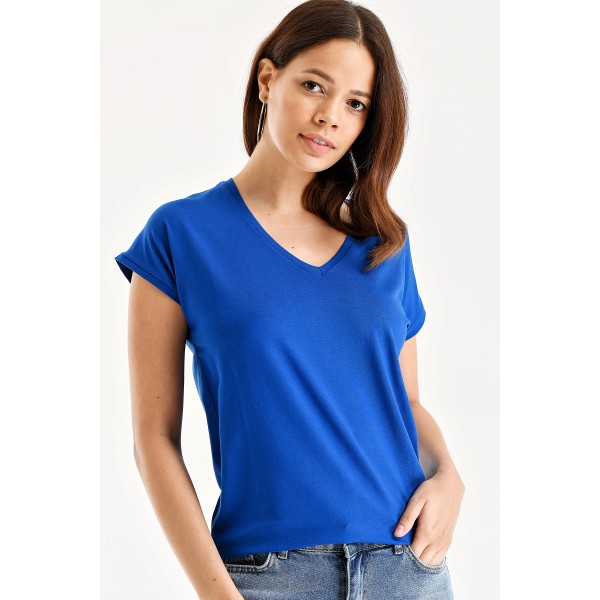 V YAKA BASIC TSHİRT